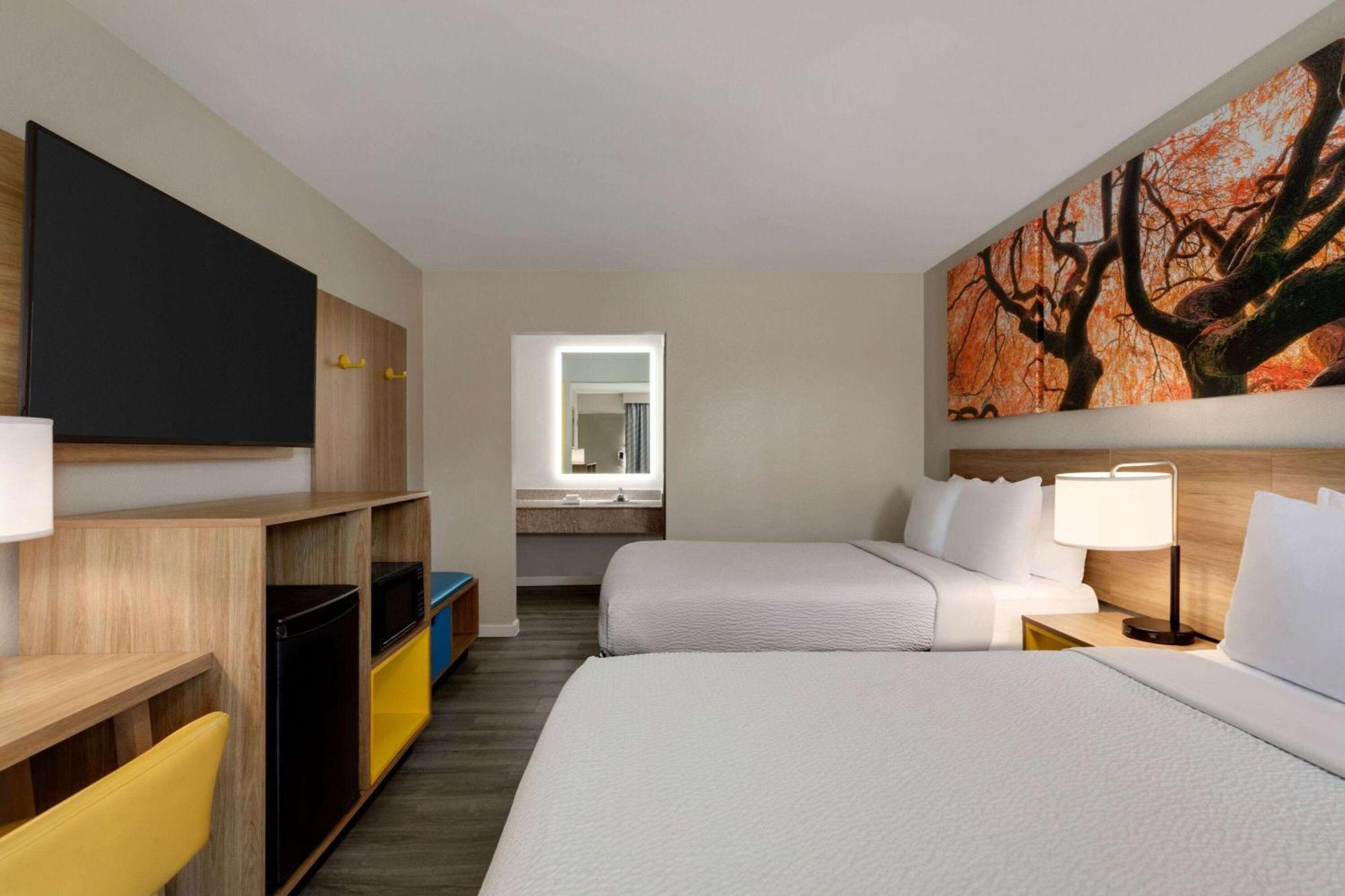 Days Inn By Wyndham Emporia Zewnętrze zdjęcie