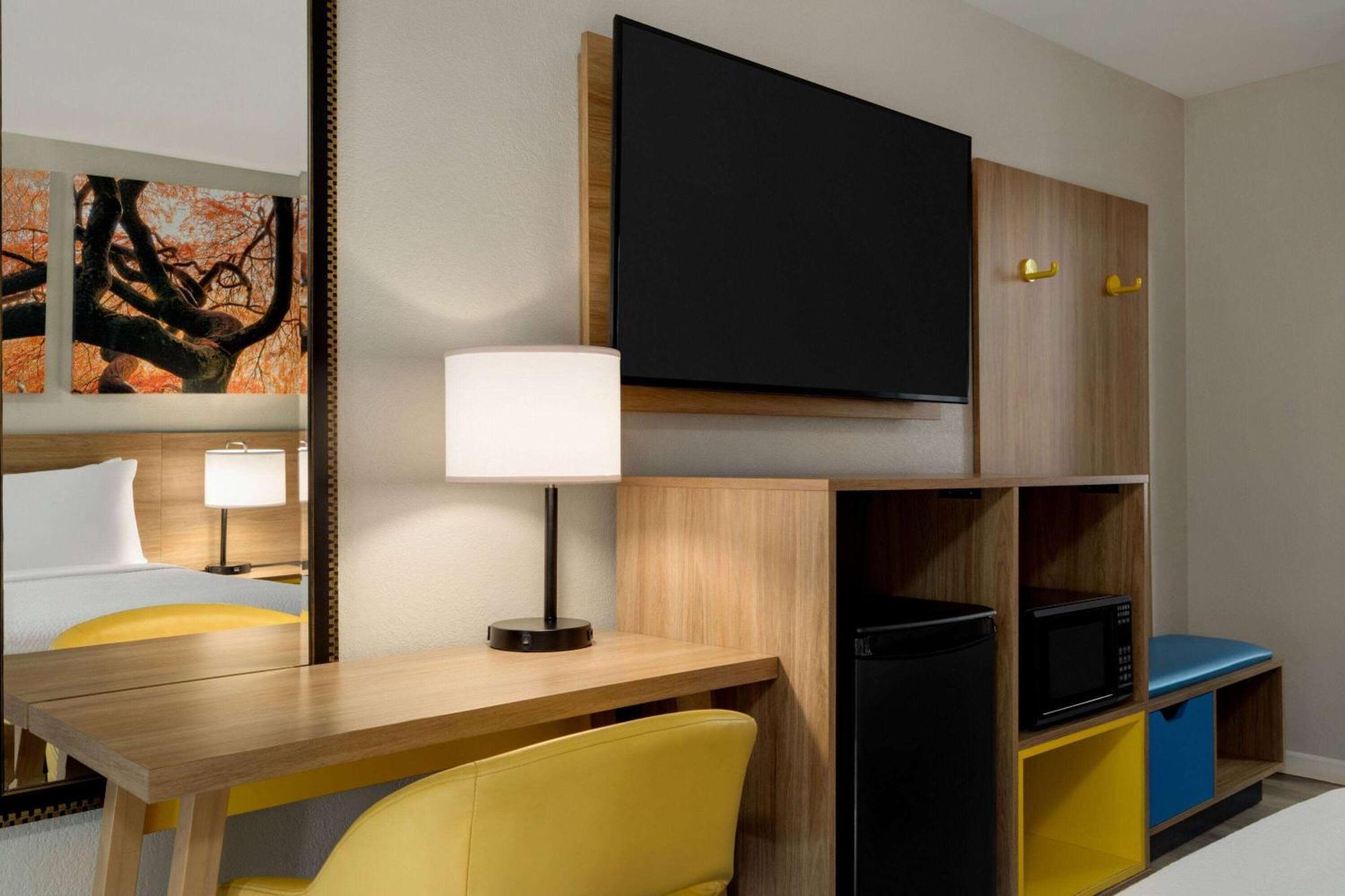 Days Inn By Wyndham Emporia Zewnętrze zdjęcie